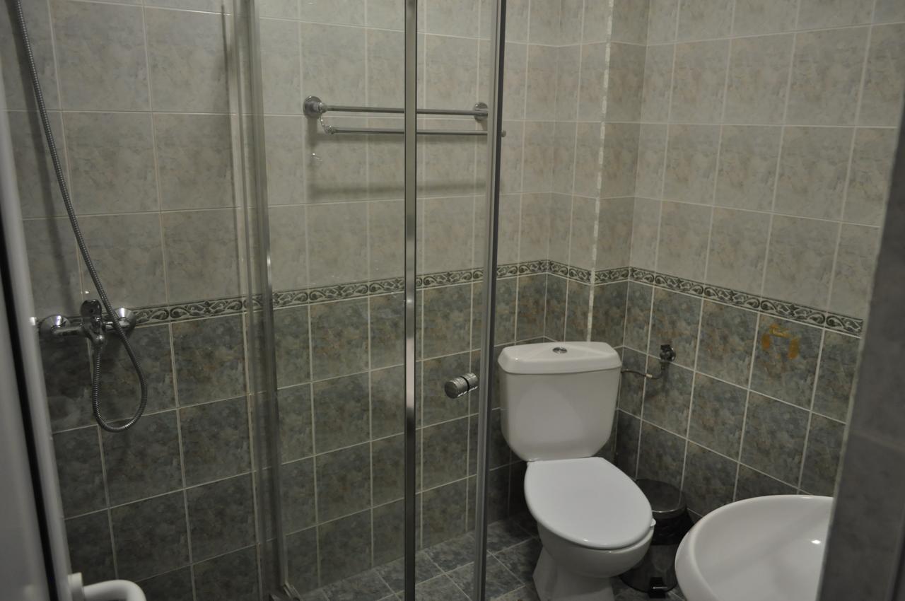 Guest Rooms Biju Tryavna Esterno foto